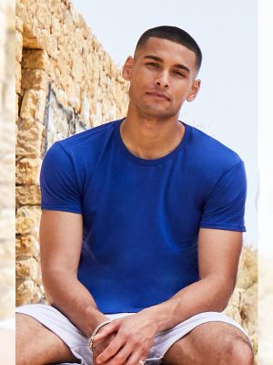 Fruit Of The Loom Iconic Combed 150 Regular Fit Tee Adult - Image 1