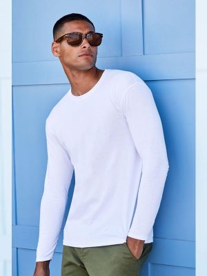 Fruit Of The Loom Iconic Combed 150 Regular Fit LS Tee Adult - Image 1